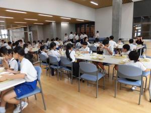 交流給食２