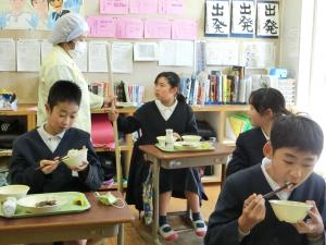 給食２