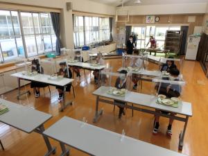 給食２