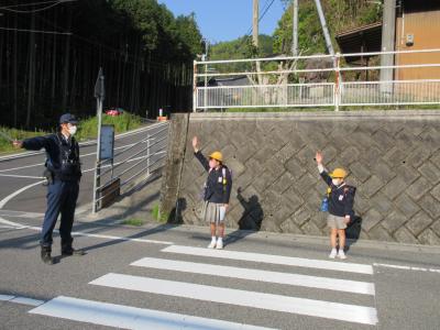 横断の様子