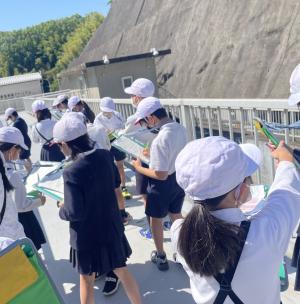 4年生の浄水場見学