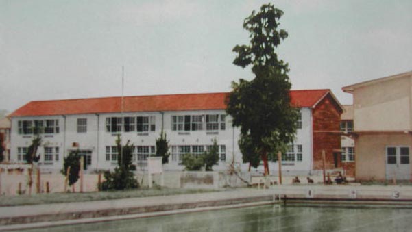 思い出の木造校舎の画像