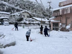 給食搬入路確保