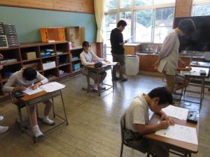 朝学の様子