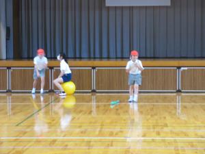 遊ぶ児童達の様子