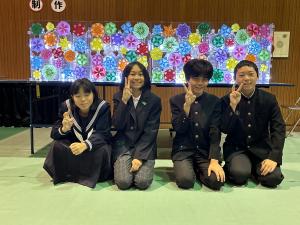 ６