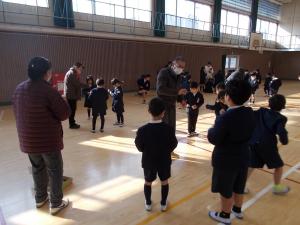 １年生の昔遊び体験