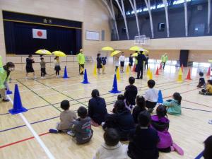 交通教室：雨の日の歩き方