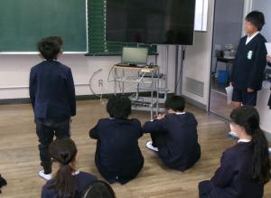 全校朝会２－４