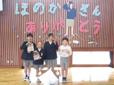 ６年生と記念写真