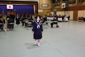 １