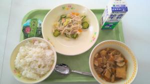 給食の写真