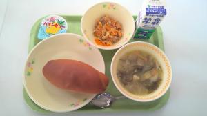 給食の写真