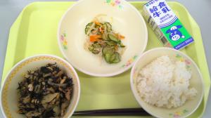 給食