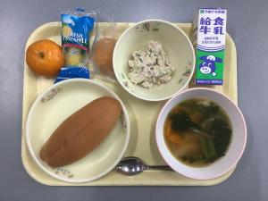 給食