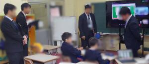 11月21日：県・市教育委員会の方が視察のため来校されました。子ども達、宇佐川小学校のよい所をたくさん褒めていただきました。