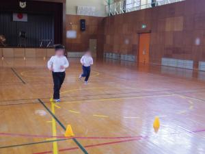 1月14日：休み明けのシャトルランは、とてもきつそうです。でも頑張っています。