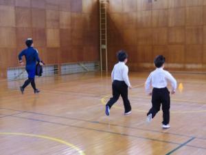 １月23日：今日の業間はシャトルランんで汗を流しました。明日は休み、ラストスパートだ！