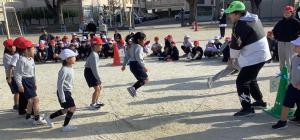 上手に跳ぶ1年生