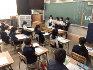 音読発表をしています
