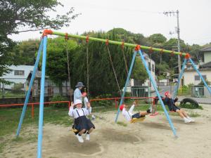 ブランコ遊び