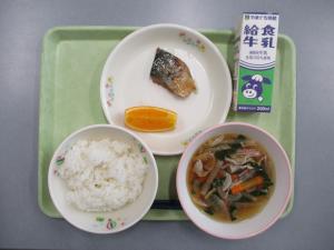 給食