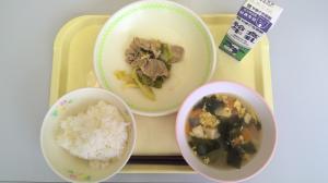 給食