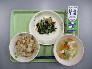 給食