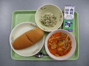 給食