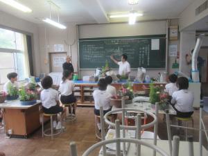 3・4校時　もの作り体験「鉢植えアレンジ」