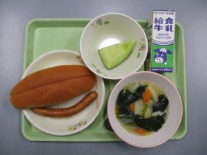 給食
