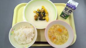 給食