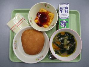 給食