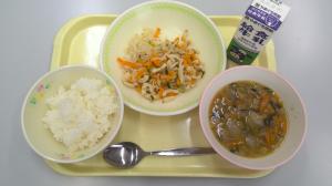 給食