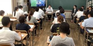 銀行も学校も信用・信頼が大切です
