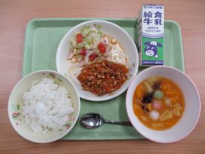 給食