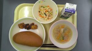 給食