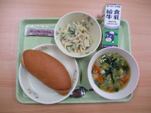 給食