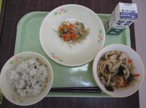 給食