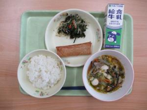 給食