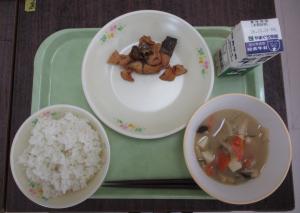 給食