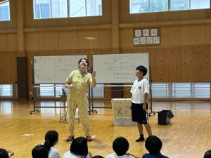 ピーターさんの大道芸の様子