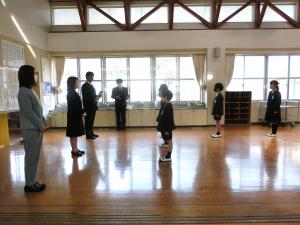担任発表の様子