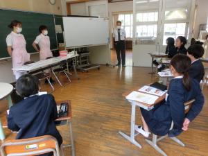 歯磨き指導の様子1
