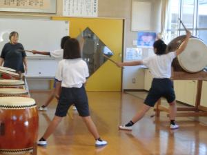 太鼓の練習の様子2
