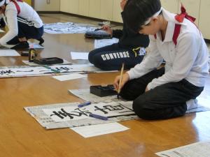 書き初めの様子3