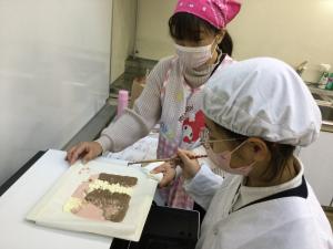 お菓子作りの様子3